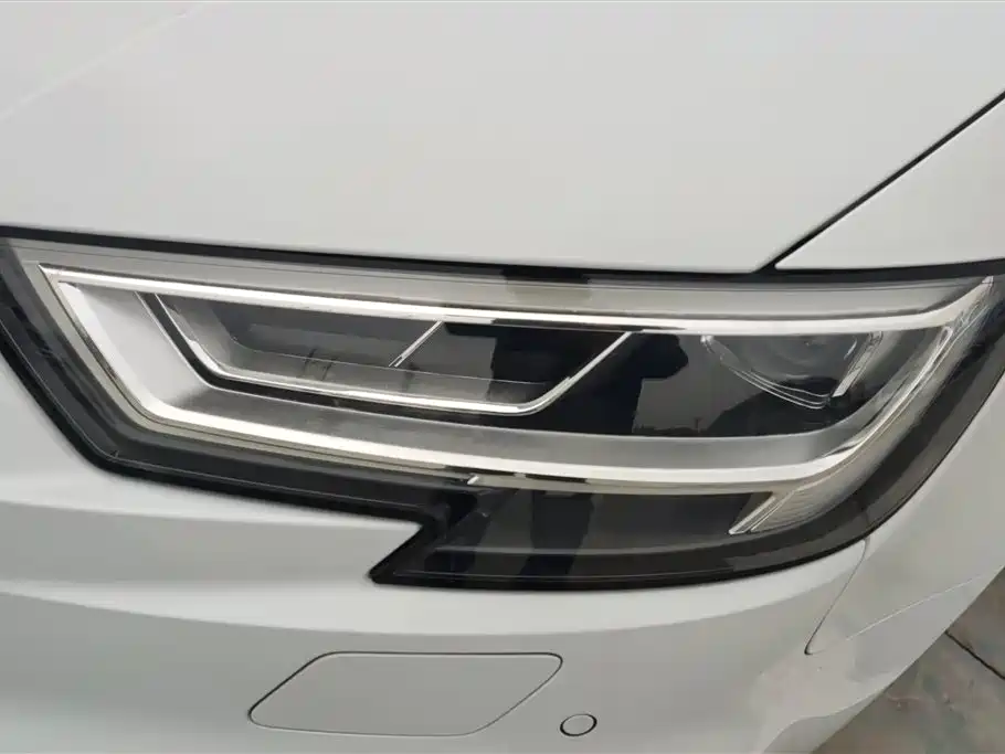 Audi A3 2018 30th Anniversary Limousine 35 TFSI Sports купить на сайте DeffCars