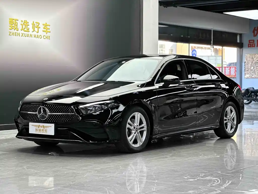 Mercedes-Benz A-Class 2023 A 180 L купить на сайте DeffCars