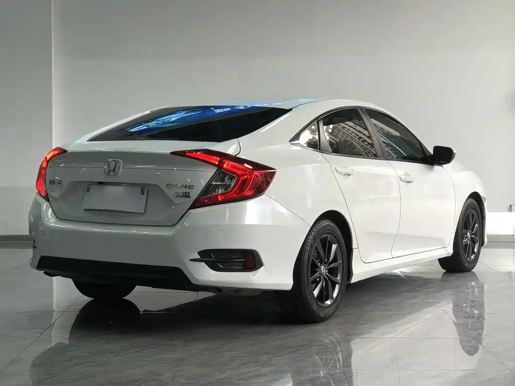 Civic 2019 220TURBO CVT Dynamic Edition National V купить на сайте DeffCars
