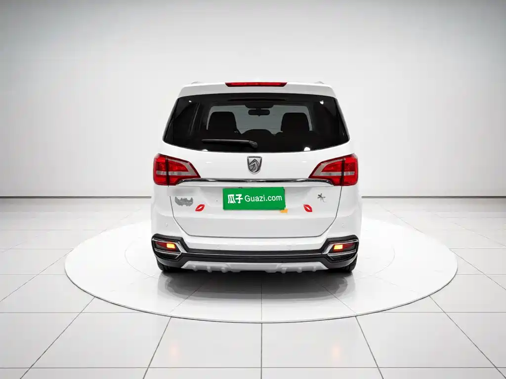 Baojun 730 2016 1.5L manual comfort type 7 seats National V купить на сайте DeffCars