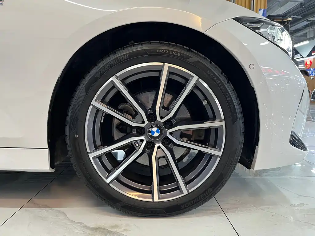 BMW 3 Series 2025 325Li M Sports Package купить на сайте DeffCars