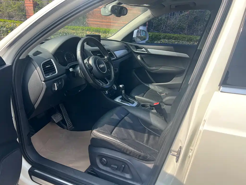 Audi Q3 2013 35 TFSI quattro comfort type купить на сайте DeffCars