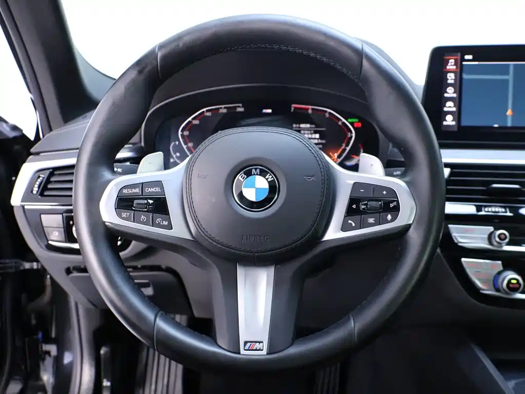 BMW 5 Series 2021 530Li Leading M Sports Package купить на сайте DeffCars