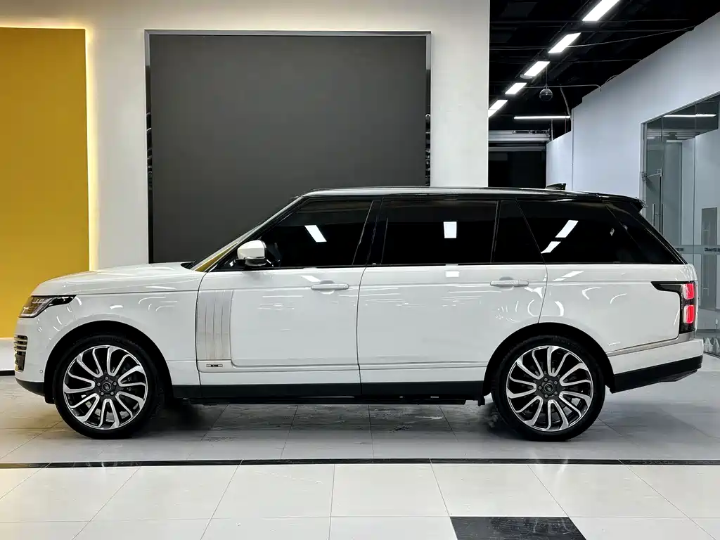 Range Rover 2022 3.0 L6 400PS Honor Creation Extended Edition купить на сайте DeffCars