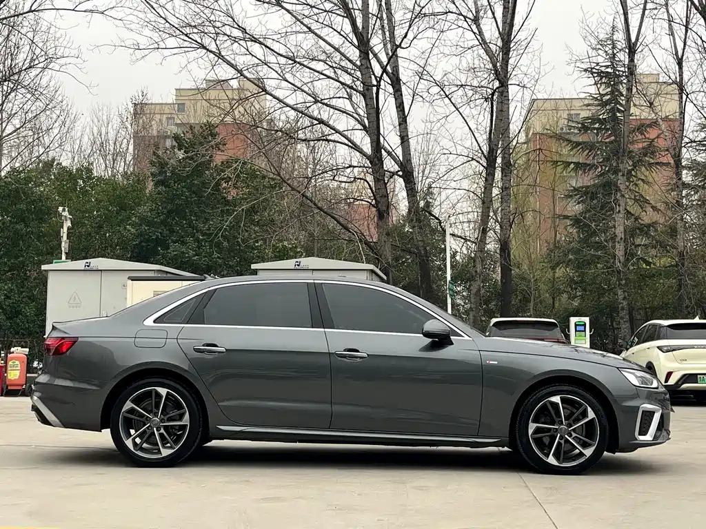 Audi A4L 2020 40 TFSI Fashionable and Dynamic купить на сайте DeffCars