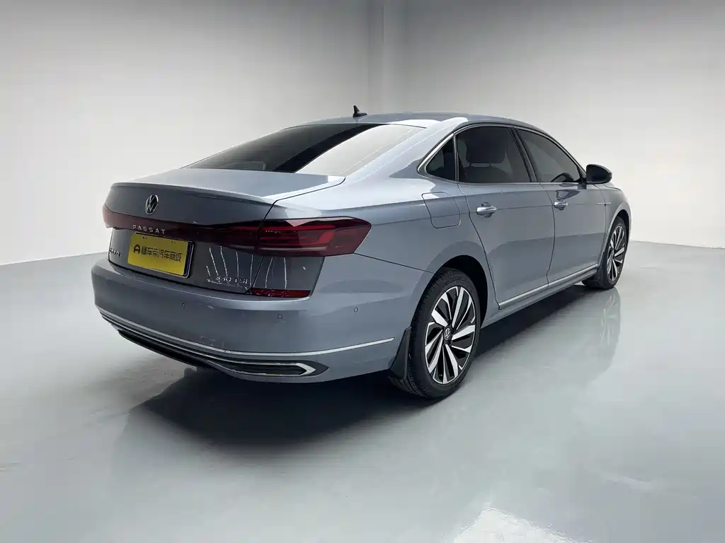 Passat 2022 330TSI Deluxe Edition купить на сайте DeffCars
