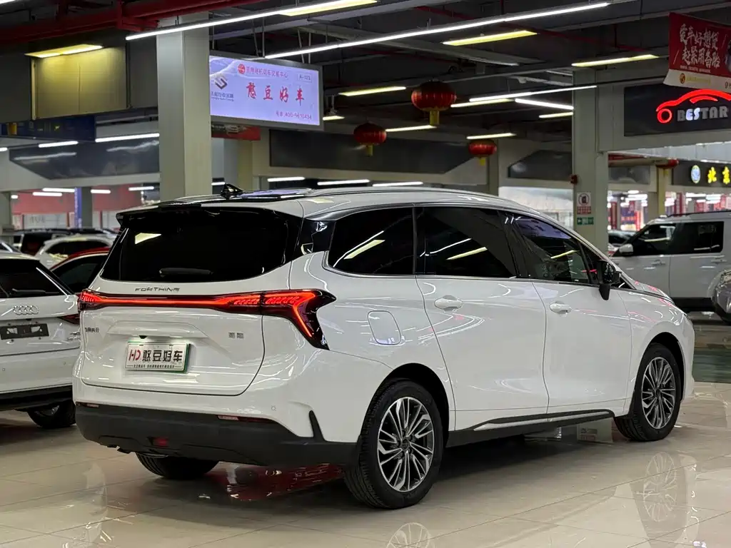 Fengxing Yacht 2022 1.5T DCT Wave Chasing Edition купить на сайте DeffCars
