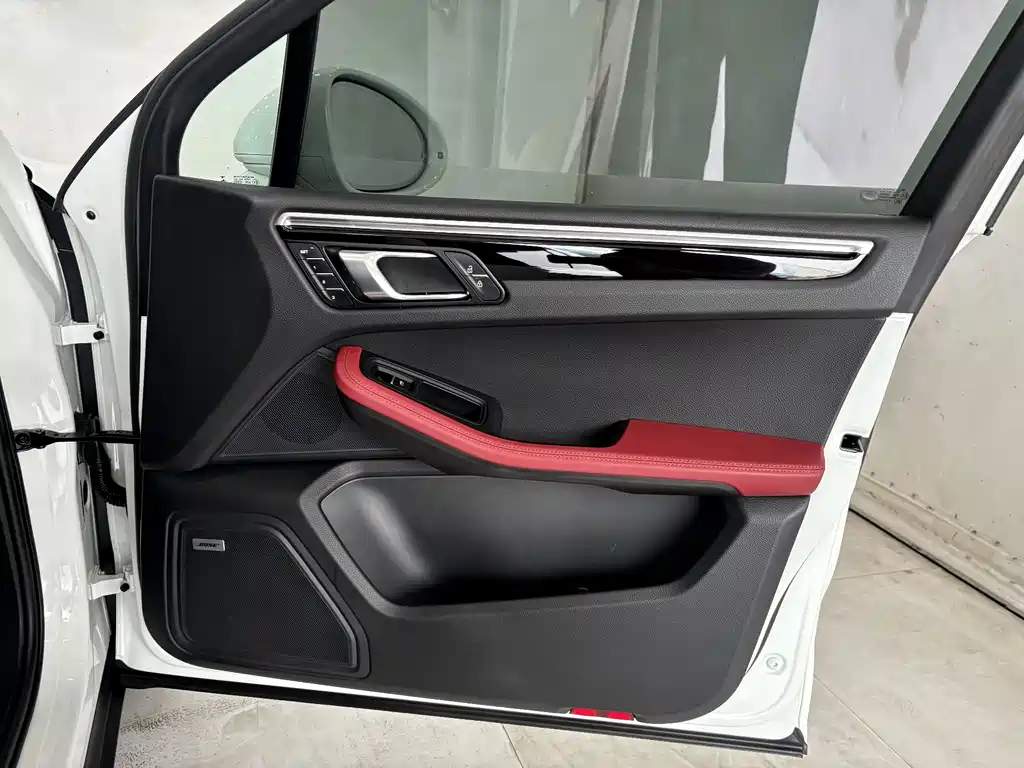 Macan 2022 Macan 2.0T купить на сайте DeffCars