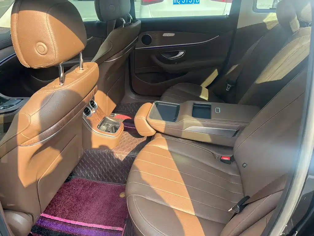 Mercedes-Benz E-Class 2023 E 260 L купить на сайте DeffCars
