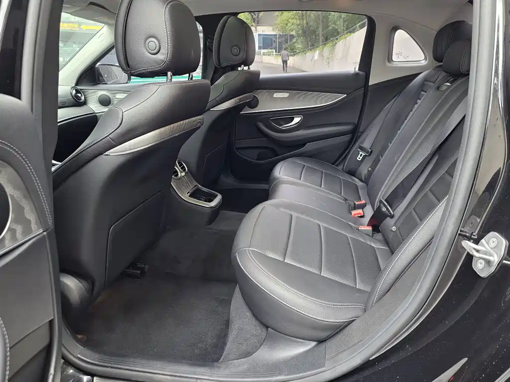 Mercedes-Benz E-Class 2022 facelift E 300 L sporty and stylish купить на сайте DeffCars