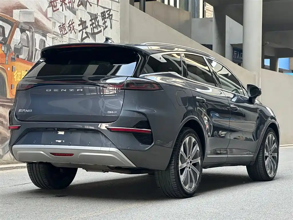 Denza N8 2023 four-wheel drive super hybrid flagship six-seat version купить на сайте DeffCars