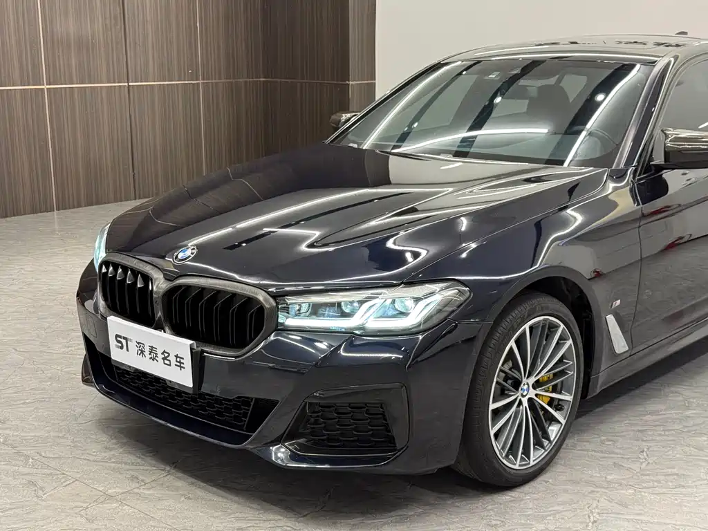 BMW 5 Series 2021 530Li Leading M Sports Package купить на сайте DeffCars