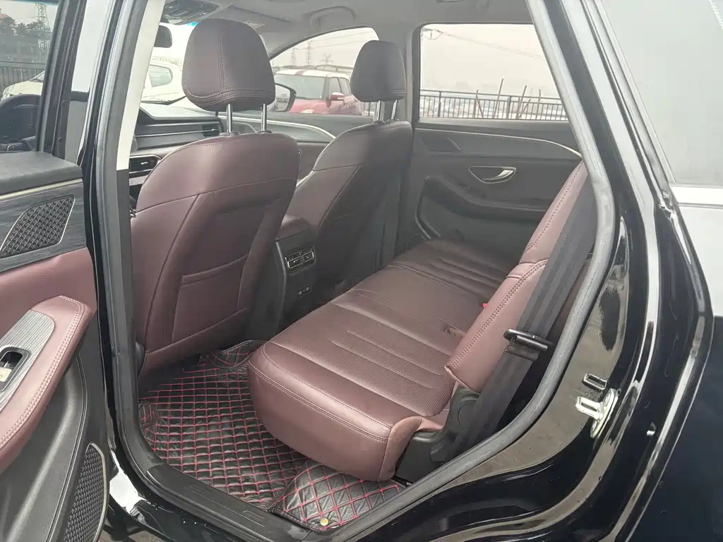 Jietu X90 PLUS 2024 model 1.6TD DCT villa 7 seats купить на сайте DeffCars