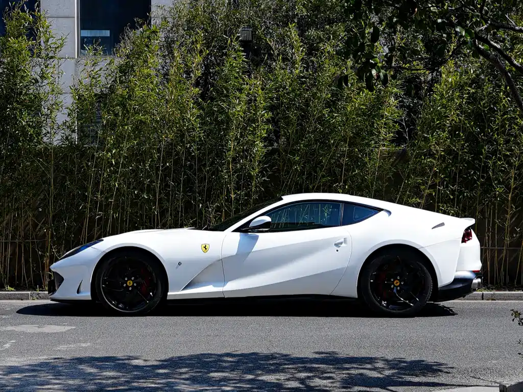 Ferrari 812 2017 6.5L Superfast купить на сайте DeffCars