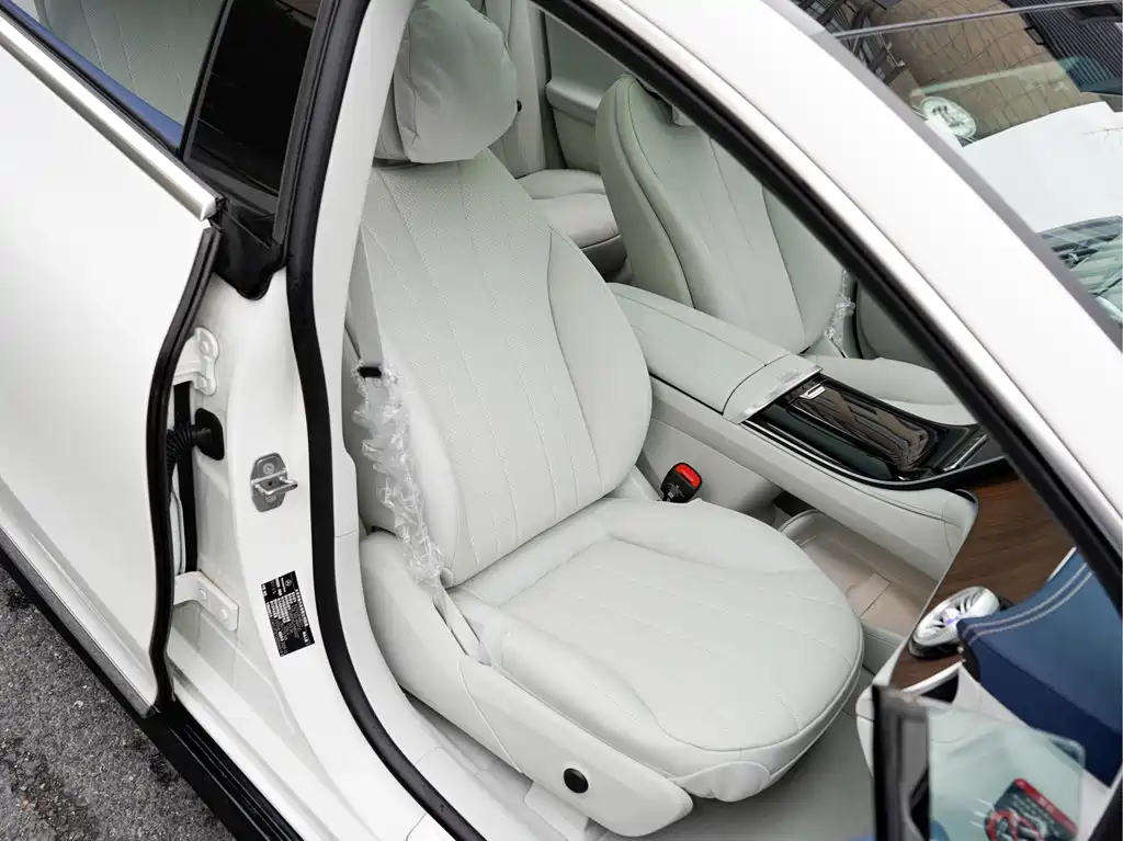 Mercedes-Benz EQE 2025 500 4MATIC Pioneer Edition купить на сайте DeffCars