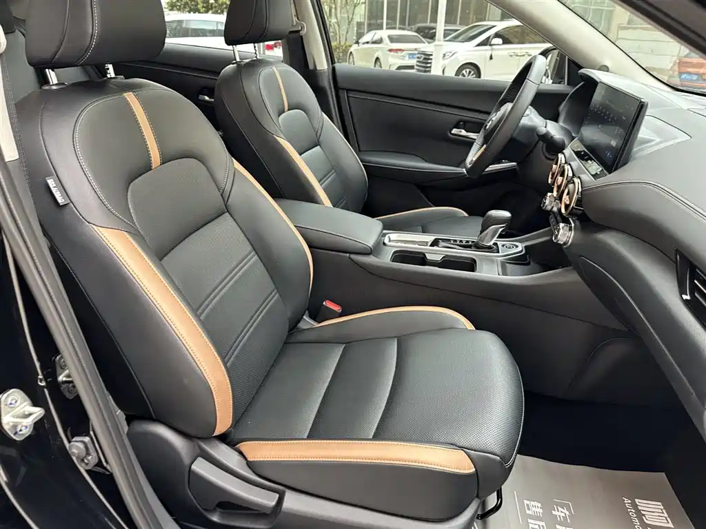 Sylphy 2023 1.6L CVT Black Gold Edition купить на сайте DeffCars