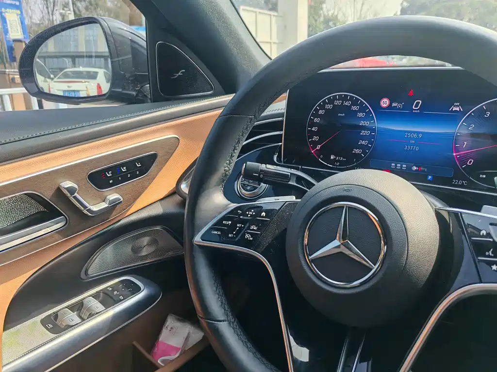 Mercedes-Benz E-Class 2024 E 300 L Luxury Model купить на сайте DeffCars