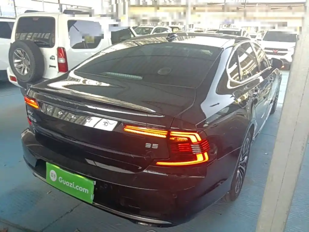 Volvo S90 2023 B5 Zhiyi Luxury Edition купить на сайте DeffCars