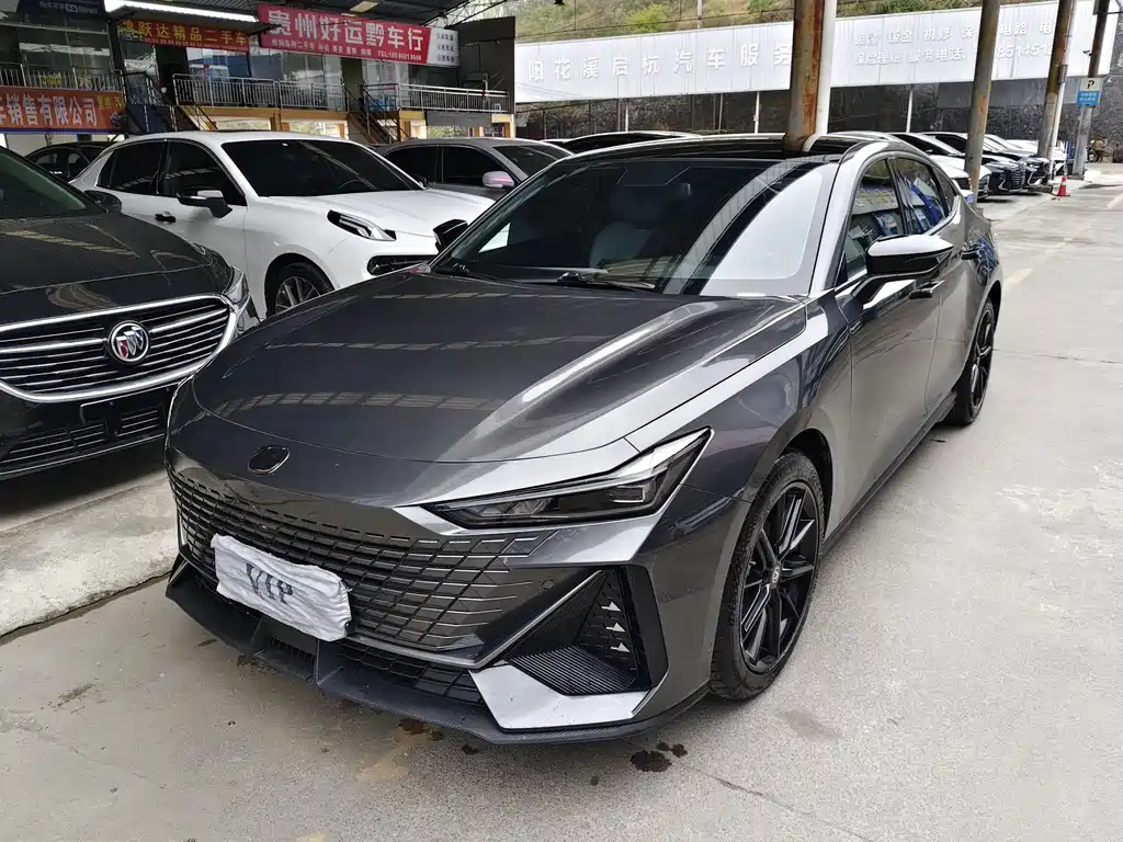 Changan UNI-V 2023 1.5T premium model купить на сайте DeffCars