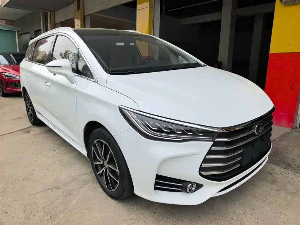 Song MAX 2018 1.5T automatic intelligent connection exclusive model 6 seats купить на сайте DeffCars