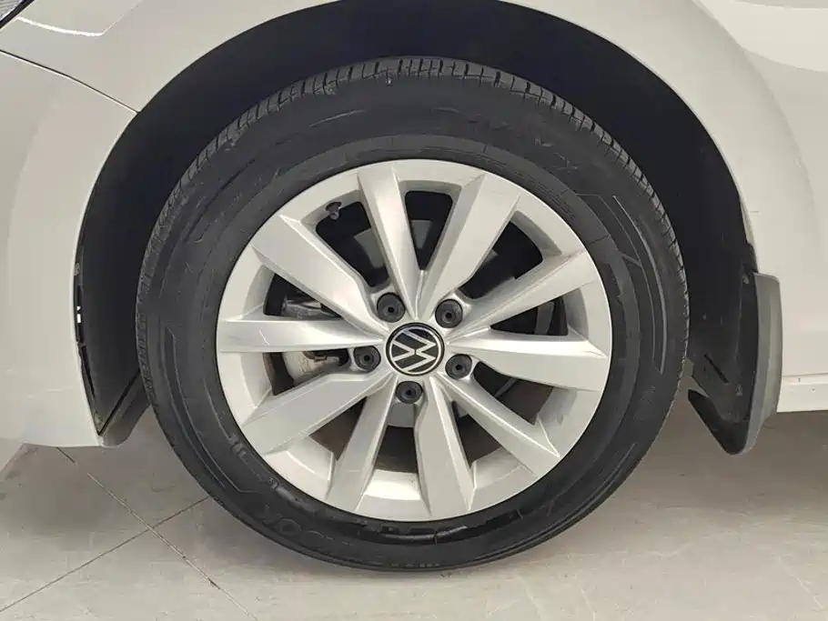 Bora 2021 1.5L automatic comfort intelligent connected version купить на сайте DeffCars