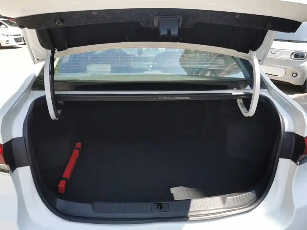 Yinglang 2021 model model 1.5L automatic elite model купить на сайте DeffCars