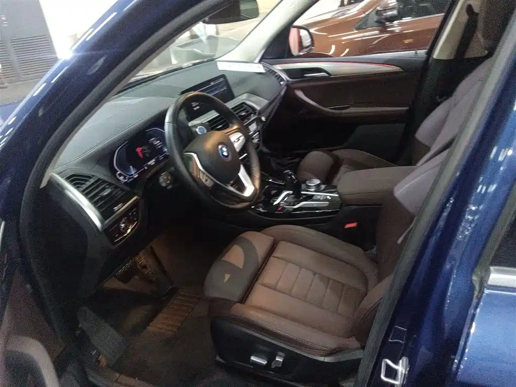 BMW iX3 2021 facelift leading model купить на сайте DeffCars