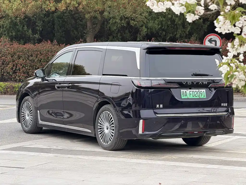 Lantu Dreamer 2025 PHEV four-wheel drive flagship Kunpeng version купить на сайте DeffCars