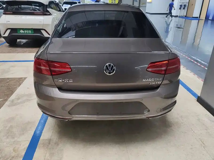 Magotan 2017 330TSI DSG luxury model купить на сайте DeffCars