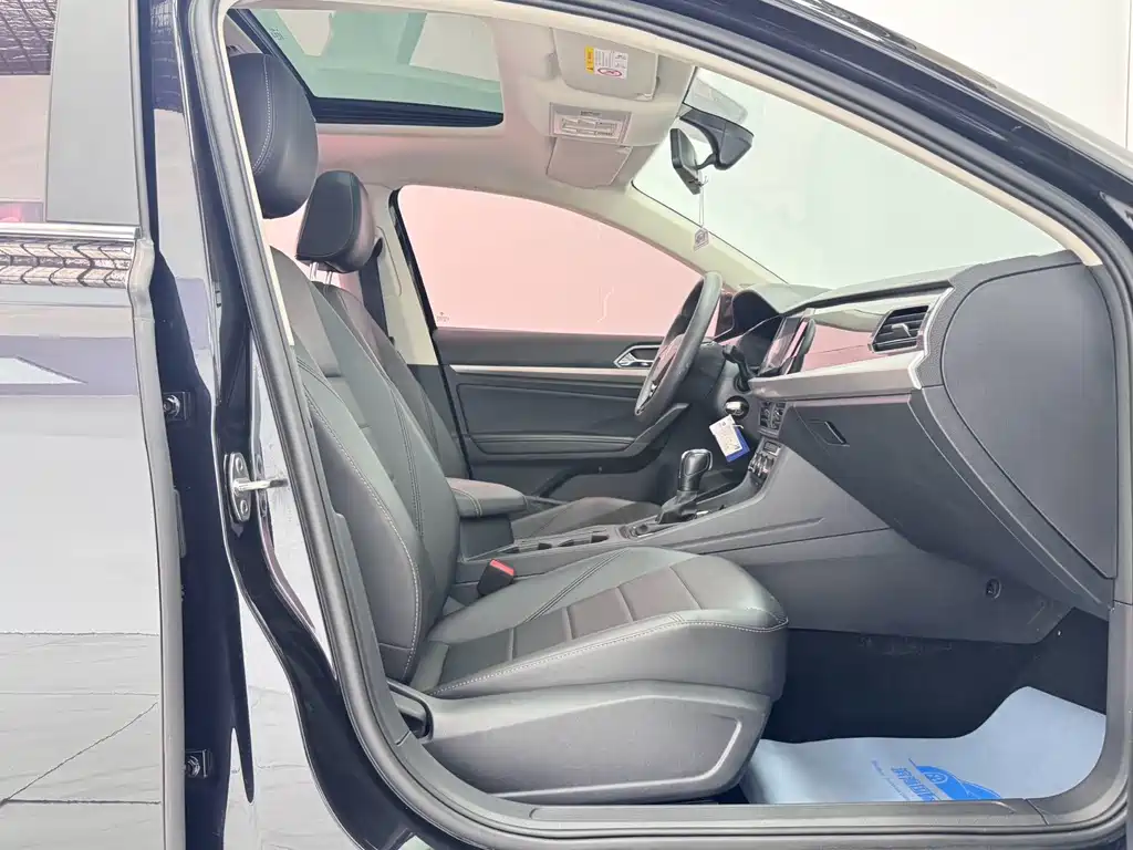 Lavida 2022 1.5L automatic comfort version купить на сайте DeffCars