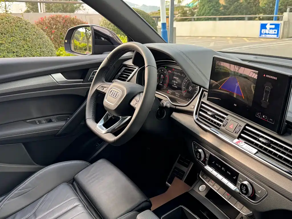 Audi Q5L 2024 40 TFSI luxury and dynamic model купить на сайте DeffCars