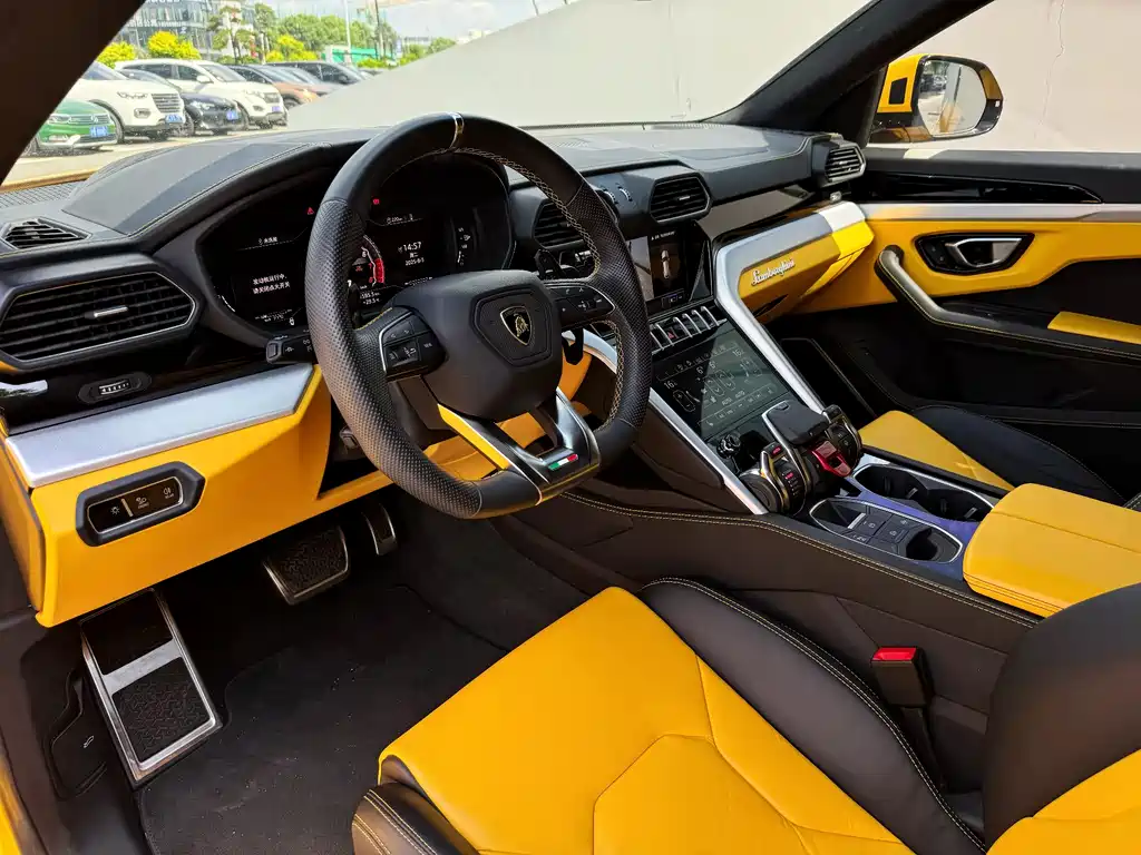 Urus 2021 4.0T V8 купить на сайте DeffCars
