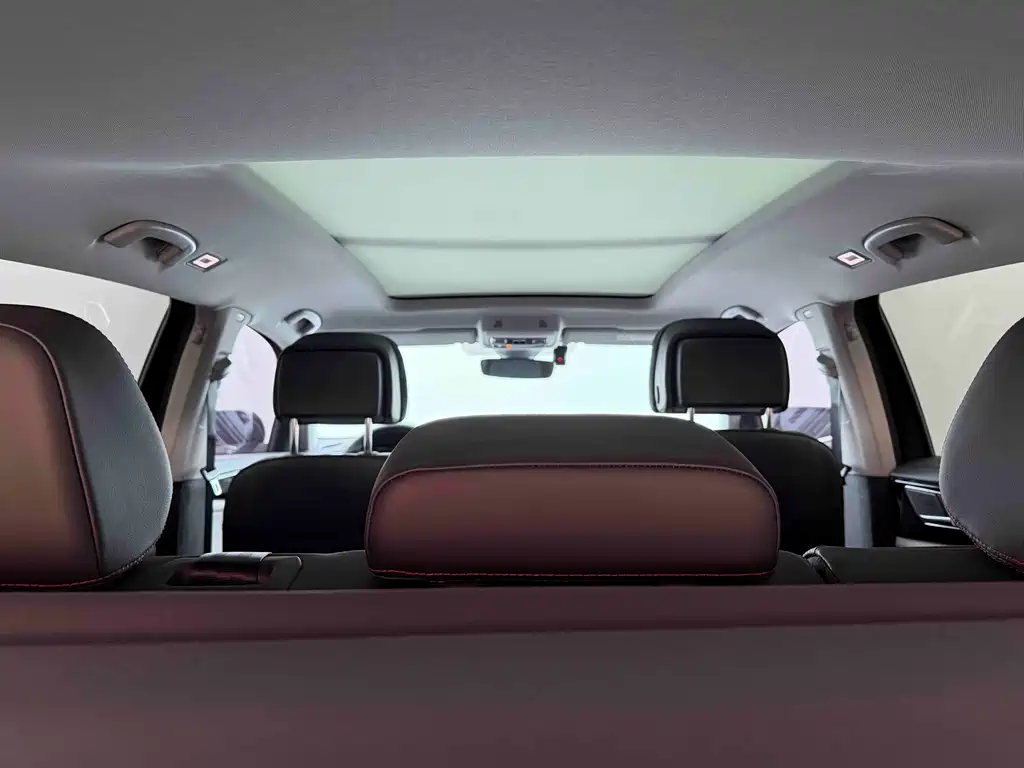 Touron 2024 Touron X 380TSI four-wheel drive luxury version купить на сайте DeffCars