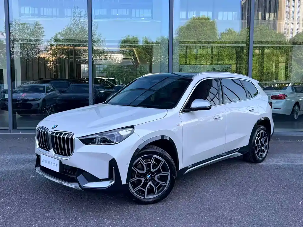 BMW X1 2023 sDrive25Li X Design Package купить на сайте DeffCars