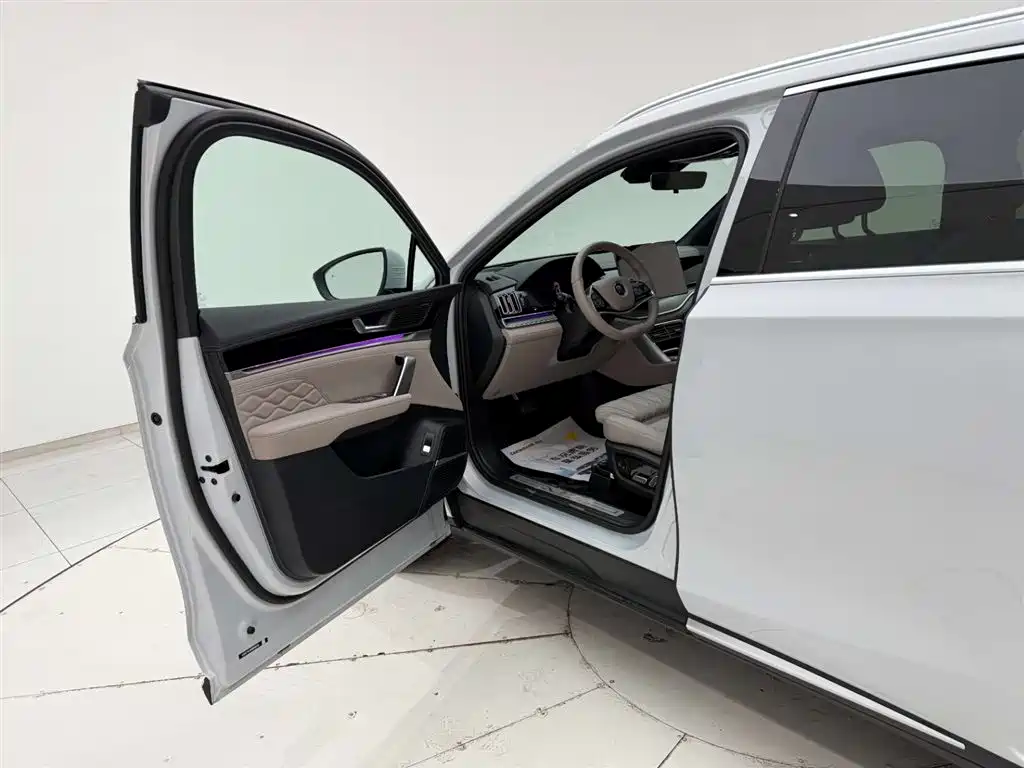 Tangxin Energy 2025 smart driving version DM-i 115KM flagship model купить на сайте DeffCars