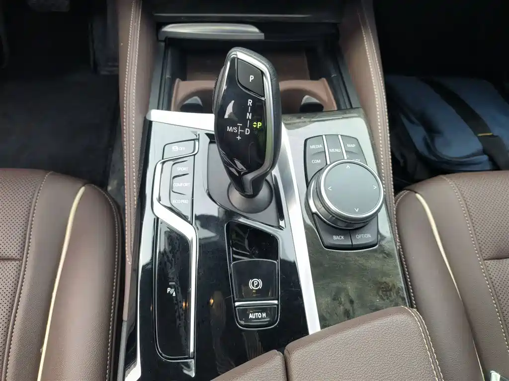 BMW 5 Series 2022 facelift 2 525Li M sports package купить на сайте DeffCars