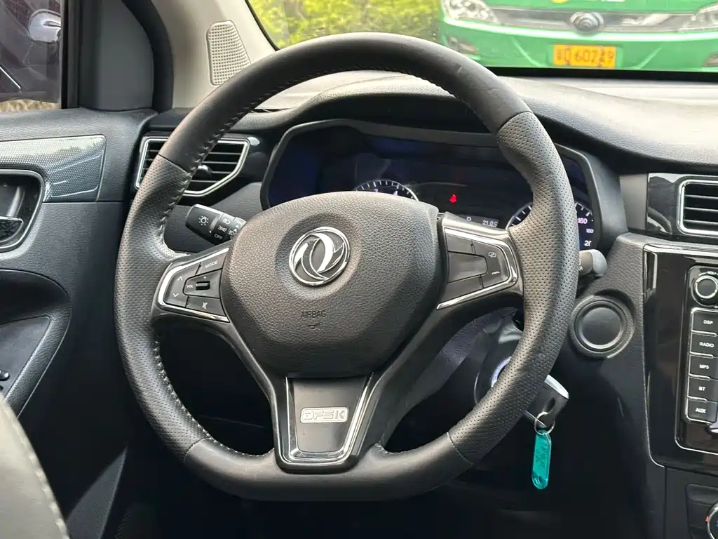 Fengguang 580 2017 1.5T CVT comfort model купить на сайте DeffCars