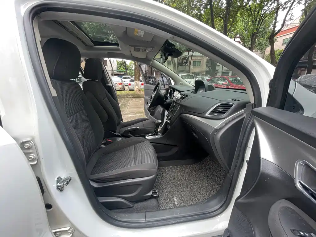 Encore 2015 1.4T Automatic 2WD Urban Elite Edition купить на сайте DeffCars