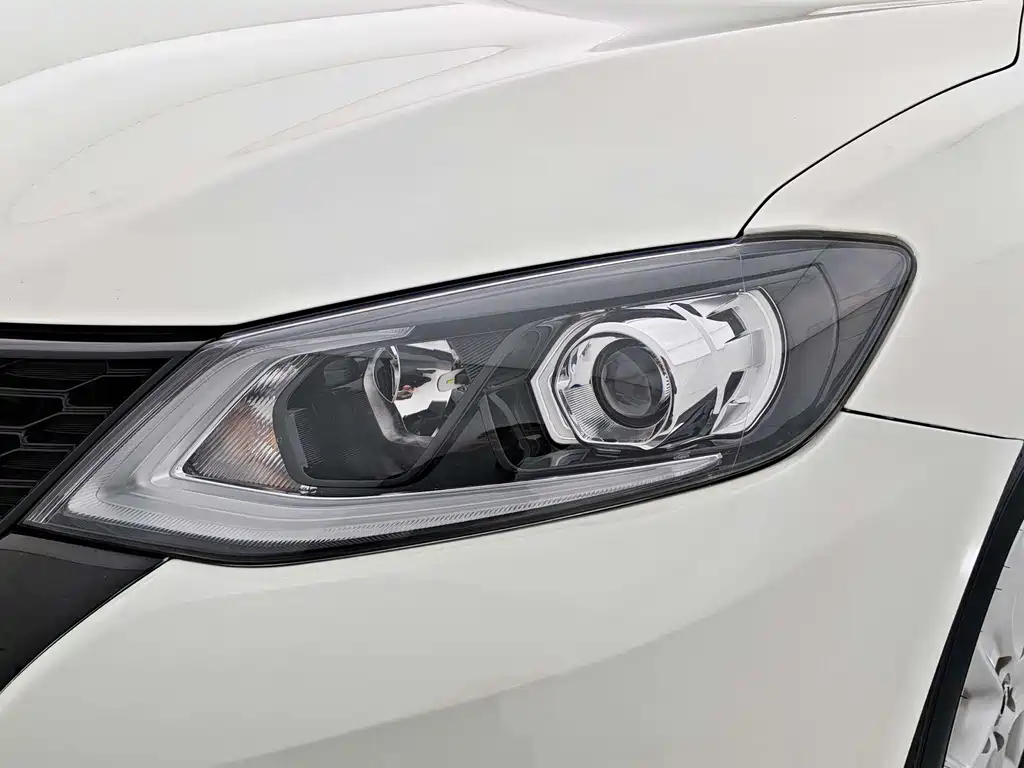 Tiida 2021 1.6L CVT Smart Travel Edition купить на сайте DeffCars