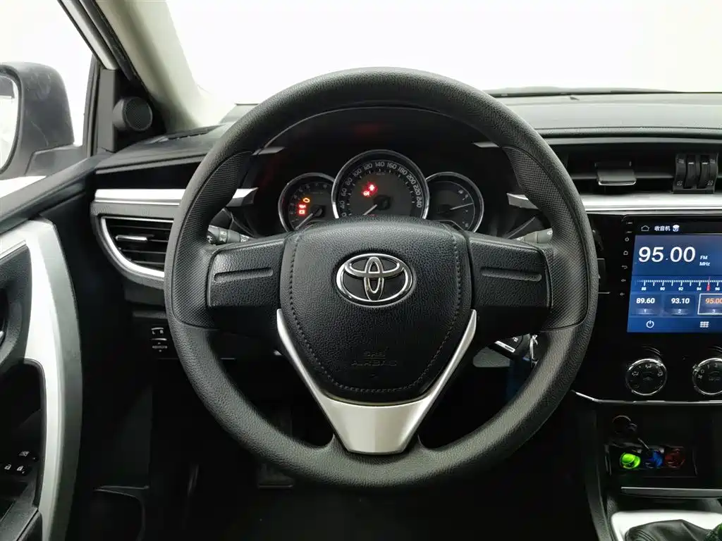 Corolla 2017 facelift 1.6L manual GL купить на сайте DeffCars