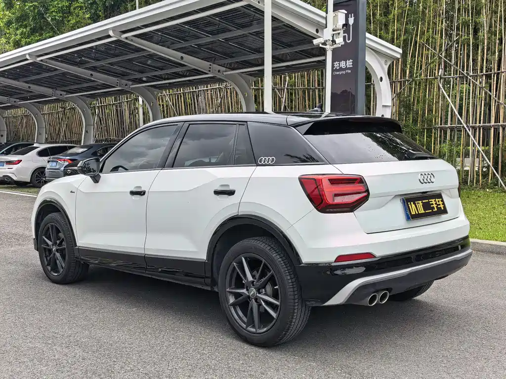 Audi Q2L 2021 35 TFSI fashionable and dynamic купить на сайте DeffCars