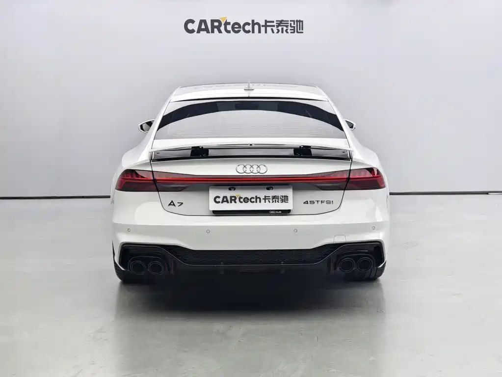 Audi A7 2023 45 TFSI Premium Selection купить на сайте DeffCars