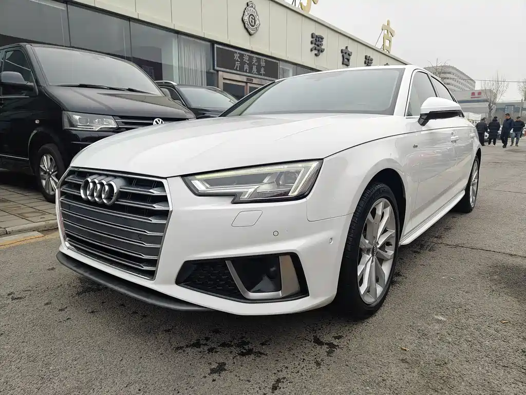 Audi A4L 2019 40 TFSI Fashion Type National VI купить на сайте DeffCars