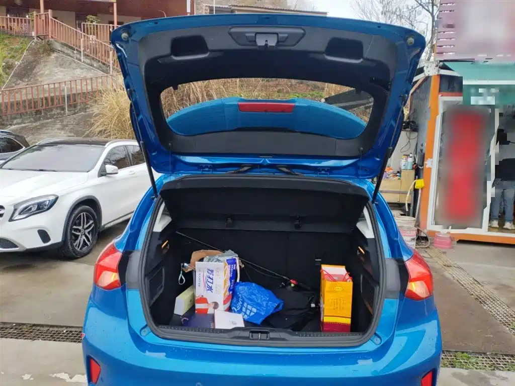 Focus 2020 Hatchback 1.5L Automatic Front Jump купить на сайте DeffCars