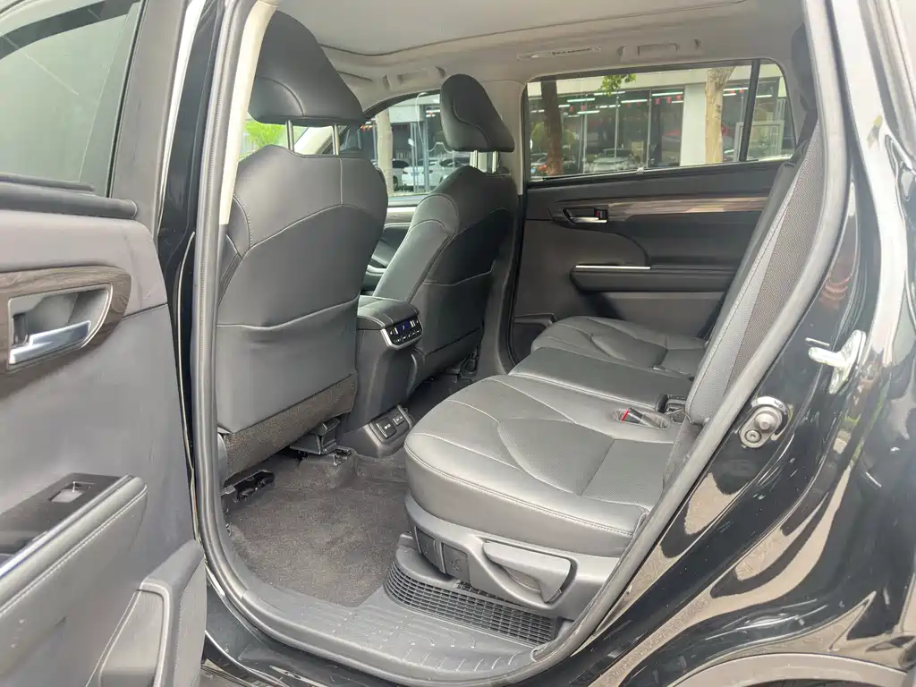 Highlander 2022 dual engine 2.5L four-wheel drive extreme version 7 seats купить на сайте DeffCars