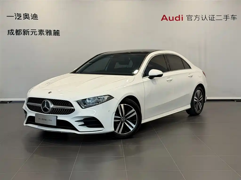 Mercedes-Benz A-Class 2019 A 180 L Sports Sedan купить на сайте DeffCars