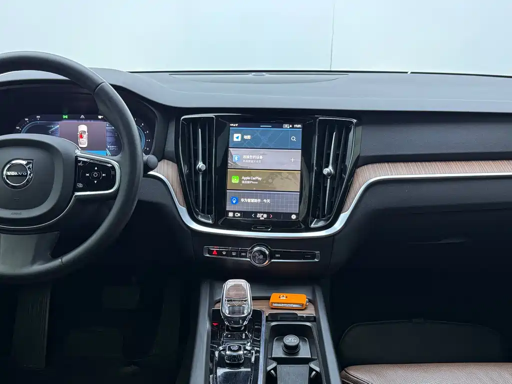 Volvo S60 2023 B4 Zhiyuan Luxury Edition купить на сайте DeffCars