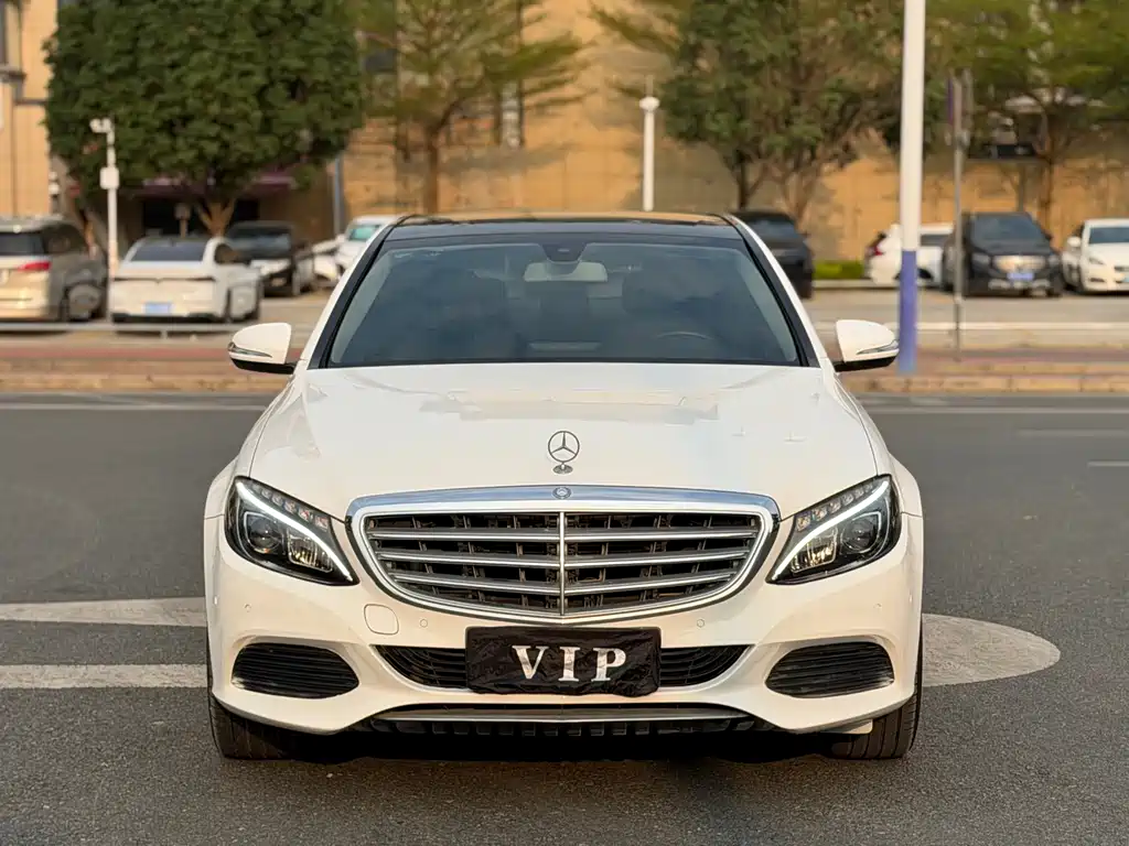 Mercedes-Benz C-Class 2015 C 200 L купить на сайте DeffCars