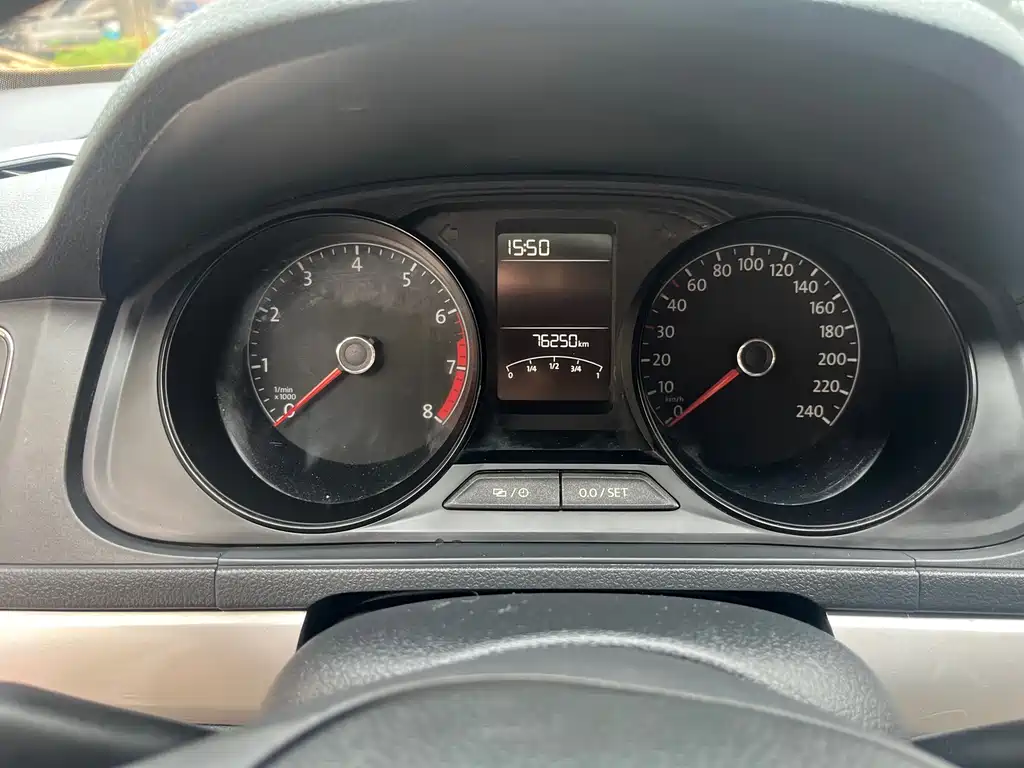 Lavida 2017 1.6L automatic fashion version купить на сайте DeffCars