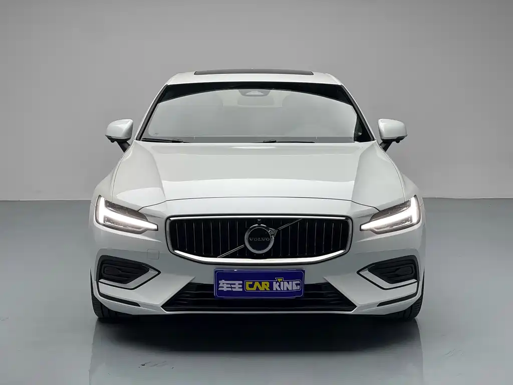 Volvo S60 2025 B4 Zhiyi Luxury Edition купить на сайте DeffCars